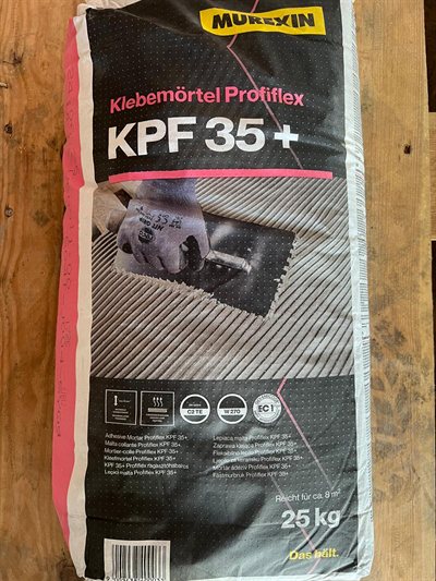 Murexin Klebemörtel Profiflex KPF 35+, Gebinde im Regal bei Karsen Baustoff
